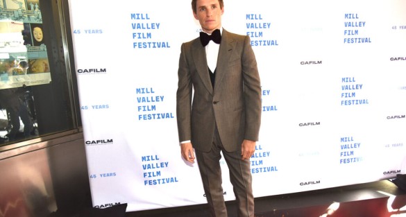 Eddie Redmayne is dark and riveting in 'The Good Nurse'